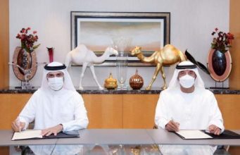 «Эмирейтс» и Управление здравоохранения Дубая проверят медсправки о COVID-19