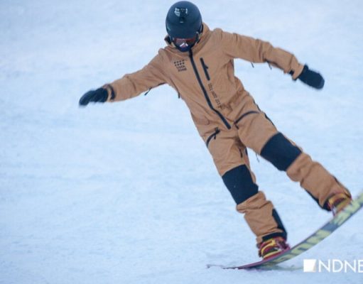 На Эльбрусе сноубордиста вытащили из 15-метровой трещины в леднике