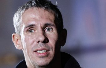 Панин ушел от ответа на вопрос о его голом снимке на берегу Испании