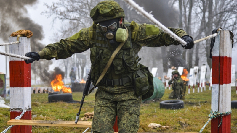 Полезный опыт: ФАН составил список звезд, которые гордятся службой в армии