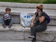 Детей отправлять за границу можно будет с нотариально заверенной доверенностью от одного из родителей