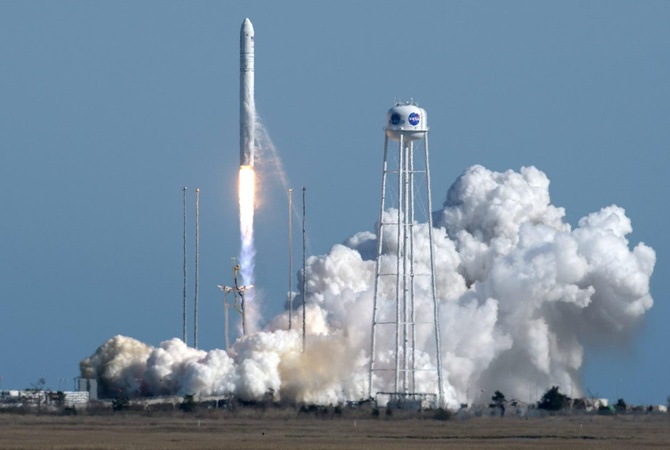 Эксперт о перспективах космической отрасли в Украине: Политические ставленники плохи тем, что ищут быстрых побед. А космос - игра долгая