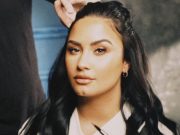 Интересы Деми Ловато отстояли у российской парикмахерской