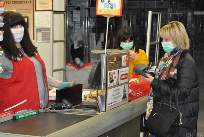 Комиссии при оплате картами ограничат: выиграет ли от этого потребитель?