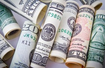 Курс валют на 29 марта: евро упал