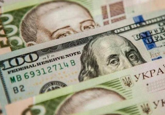 Курс валют на сегодня: доллар не подает признаков жизни