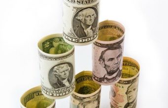 Не халявщики, а партнеры : кто организовывает и кого легко заманить в финансовые пирамиды