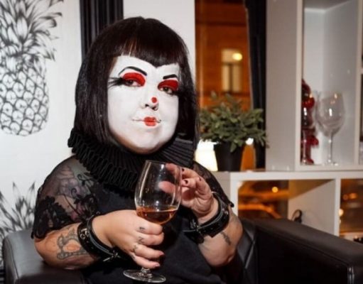 Родные Анны Кастельянос скрывают детали погребения артистки