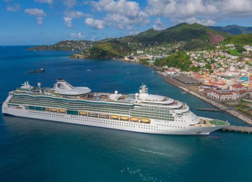 Royal Caribbean запускает круизы по Средиземному морю с Кипра