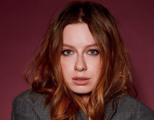 Савичева призналась, что в детстве побаивалась отца