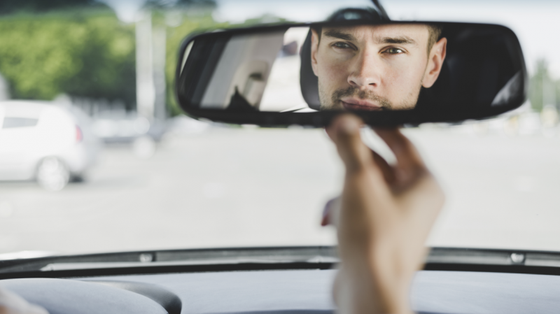 Топ-5 знаменитостей, которые стали жертвами навязчивых ухаживаний