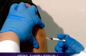 В Грузии 27-летняя медсестра впала в кому после прививки вакциной AstraZeneca