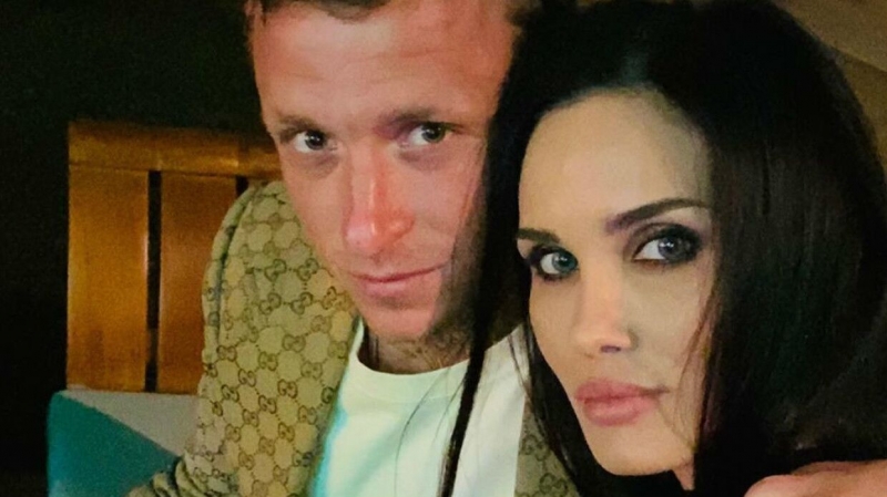 Врачи рассказали о состоянии госпитализированной жены футболиста Мамаева