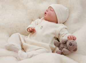 Какая одежда нужна для новорожденных?