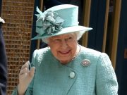 Елизавета II поблагодарила всех за поддержку в свой первый день рождения без мужа