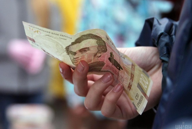 Эпоха зубожіння : бедных в Украине почти половина