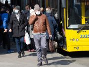 Киевлян перестали пускать в общественный транспорт