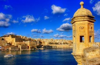 Летом дружно летим на Мальту – там по €200 обещают подарить каждому туристу!