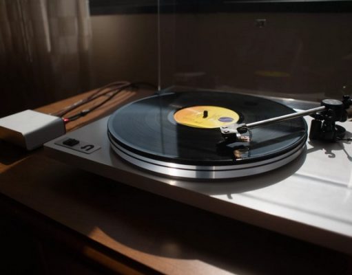 Проигрыватель для винила – лучше бренды
