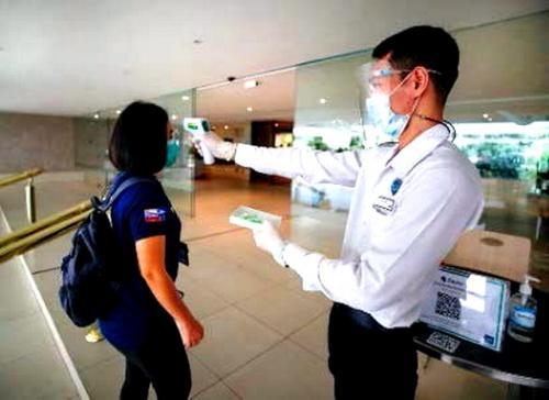 Таиланд усиливает меры по сдерживанию новой волны инфекций COVID-19