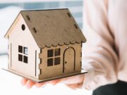 Критерии выбора жилья в новых домах: сопоставление и возможные опасности.