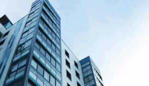 Проверка квартиры перед покупкой: плюсы, минусы и советы