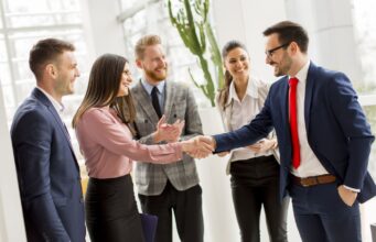 Организация корпоративных мероприятий: от тимбилдинга до PR-событий