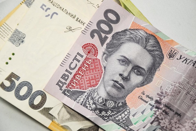 Гривну снова поддержали: что будет с курсом в середине сентября