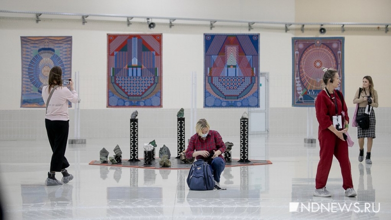 Из-за пандемии и &laquo;разрозненности&raquo; площадок биеннале посетило в полтора меньше зрителей