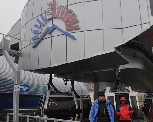 Вам на Эльбрус? Занимайте очередь!